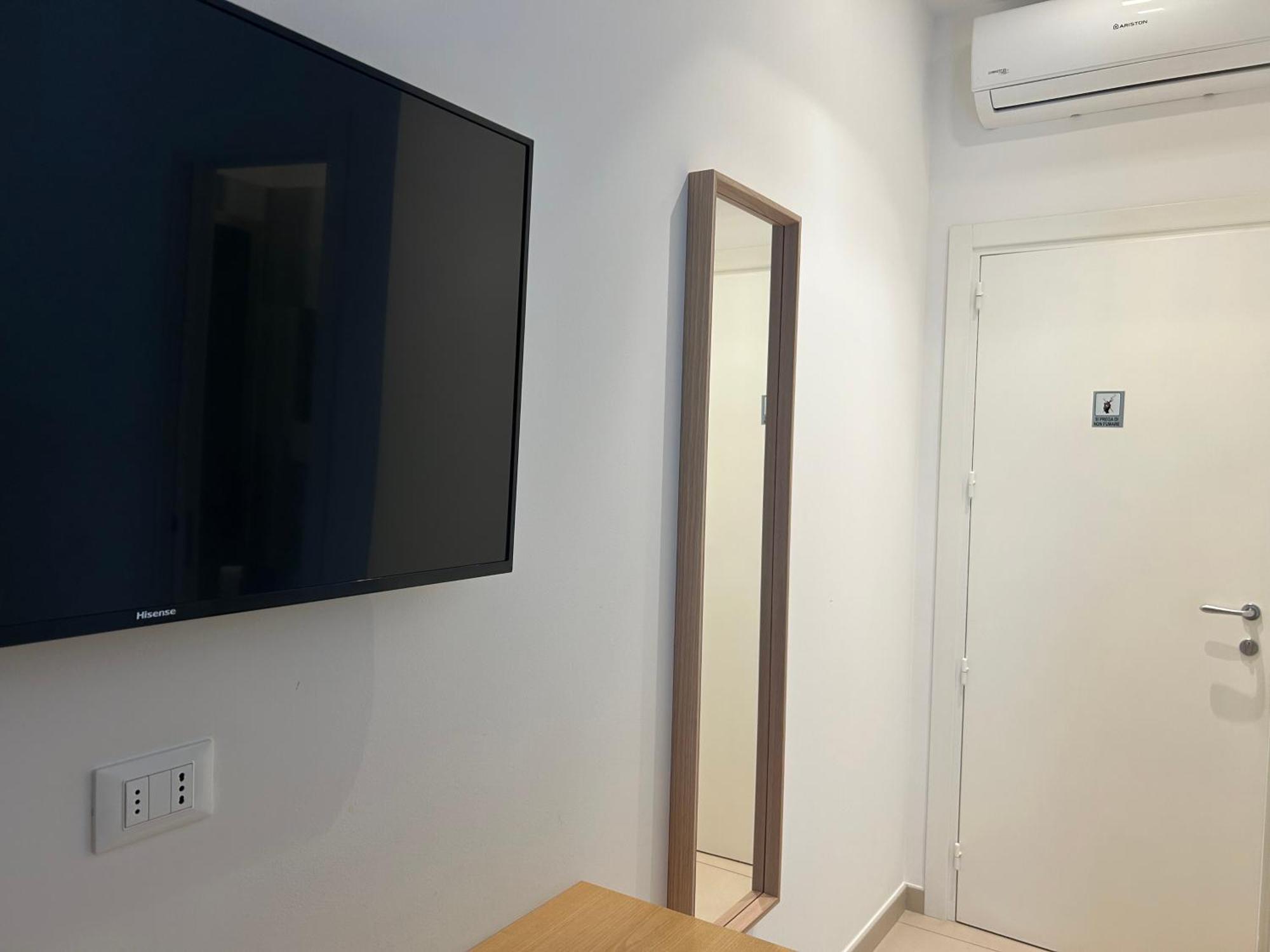 Tuile 34 Panzió Lecce Kültér fotó