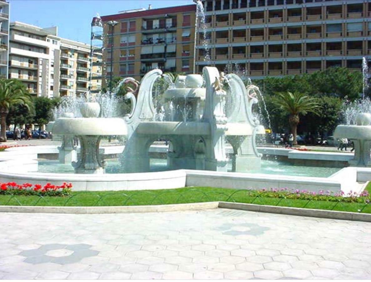 Tuile 34 Panzió Lecce Kültér fotó