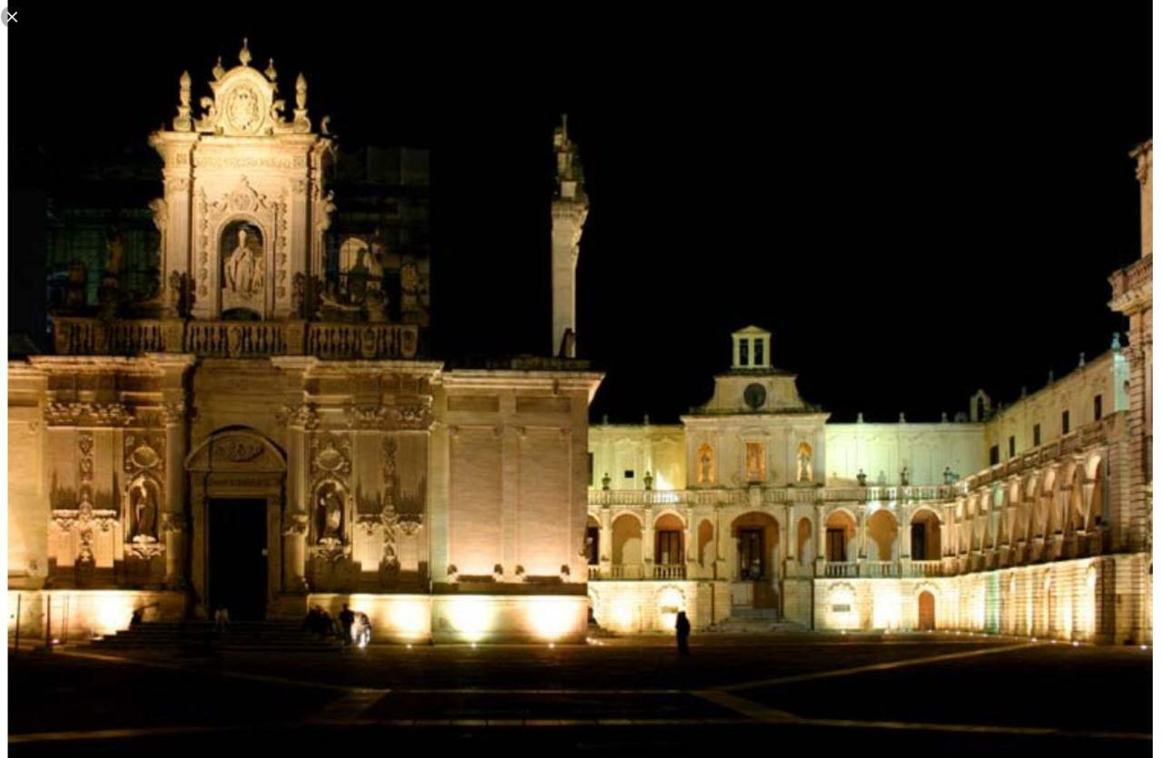 Tuile 34 Panzió Lecce Kültér fotó